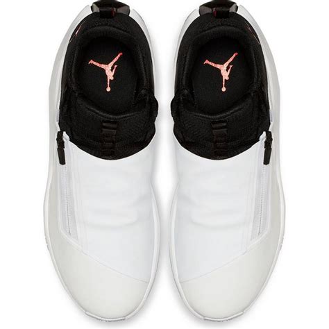 hubbets|hibbett shoes.